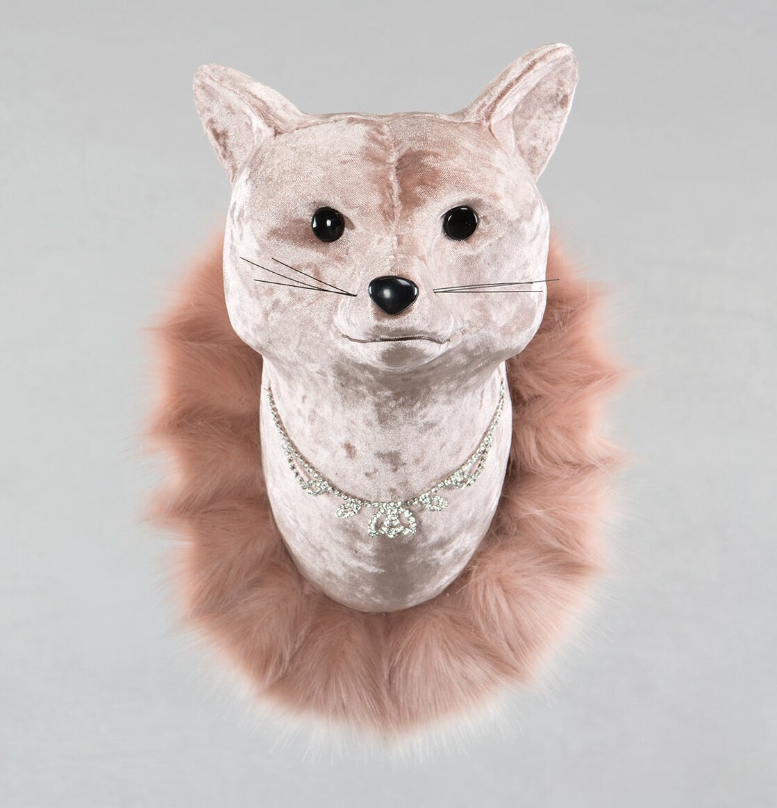 Räv Rosa Plysch från A Lot Decoration som väggdekoration