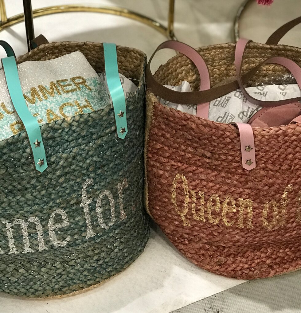 Strandväska - Queen Of The Beach från By Mrs P i halm