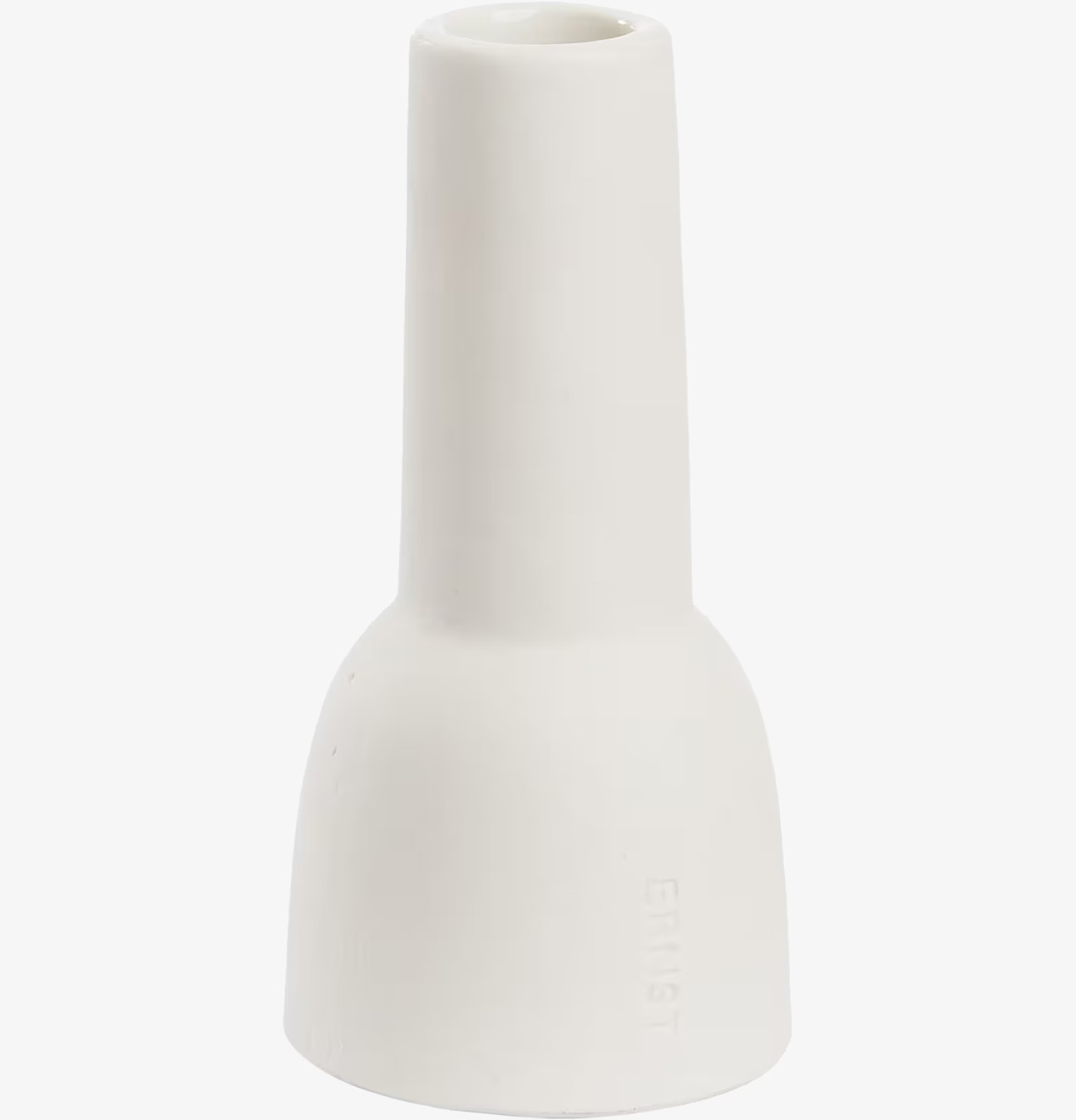 Ljusstake Stengods Vit från Ernst mot ljusgrå bakgrund