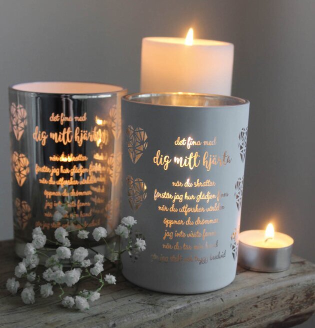 Ljuslykta Mitt Hjärta från Majas Cottage i vit och silver