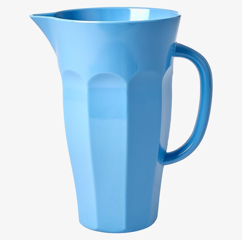 Kanna Melamin Himmelsblå från Rice på vit bakgrund