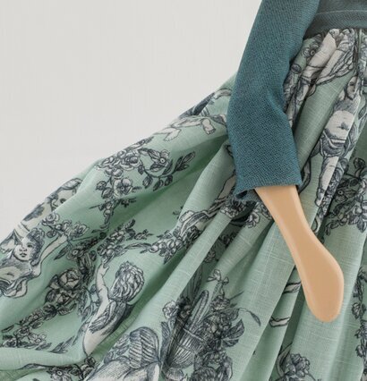 Bordslampa Aggela från Skitso med unik figurformad design