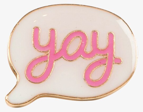 Pink Yay - Pin Fashion från Sass & Belle på ljus bakgrund