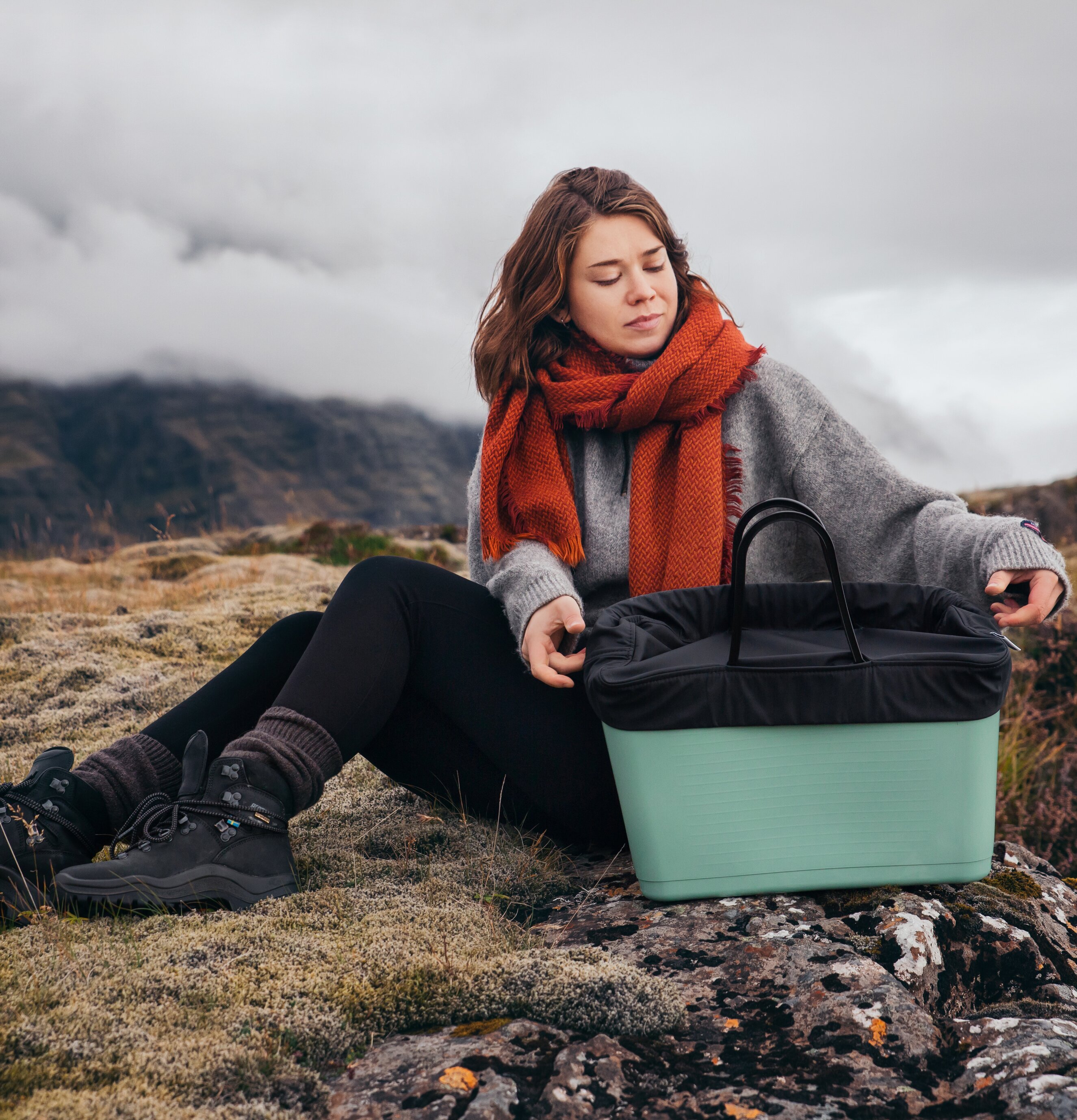 Överdrag Väska Hinza Stor från Hinza i naturmiljö