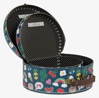 Väskor - Patches & Pins från Sass & Belle i färgglad design