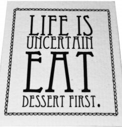 Disktrasa Life Is Uncertain från La Shelf med humoristisk text