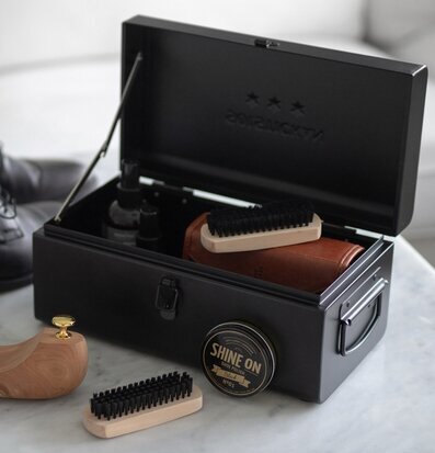 Bild av stilren och funktionell skovårdsförvaring