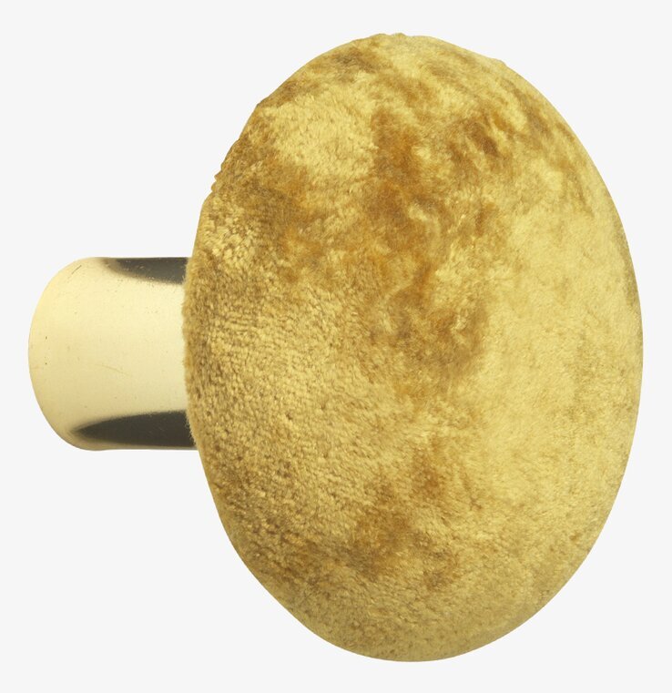 Knopp Sammet Curry S från Cozy Living i currygul sammet