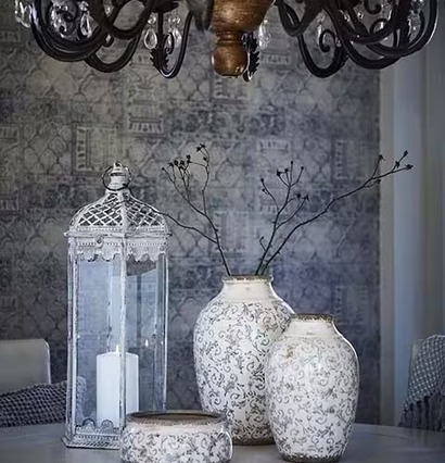 Kruka Victoria Grå från Affari i elegant bordsmiljö