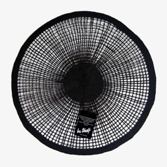 Bordstablett Daisy Svart från La Shelf i elegant nätmönster