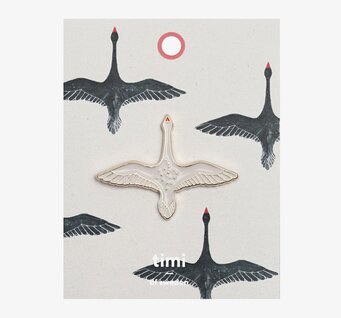 Pin - Swan från Timi of Sweden med detaljerad svandesign