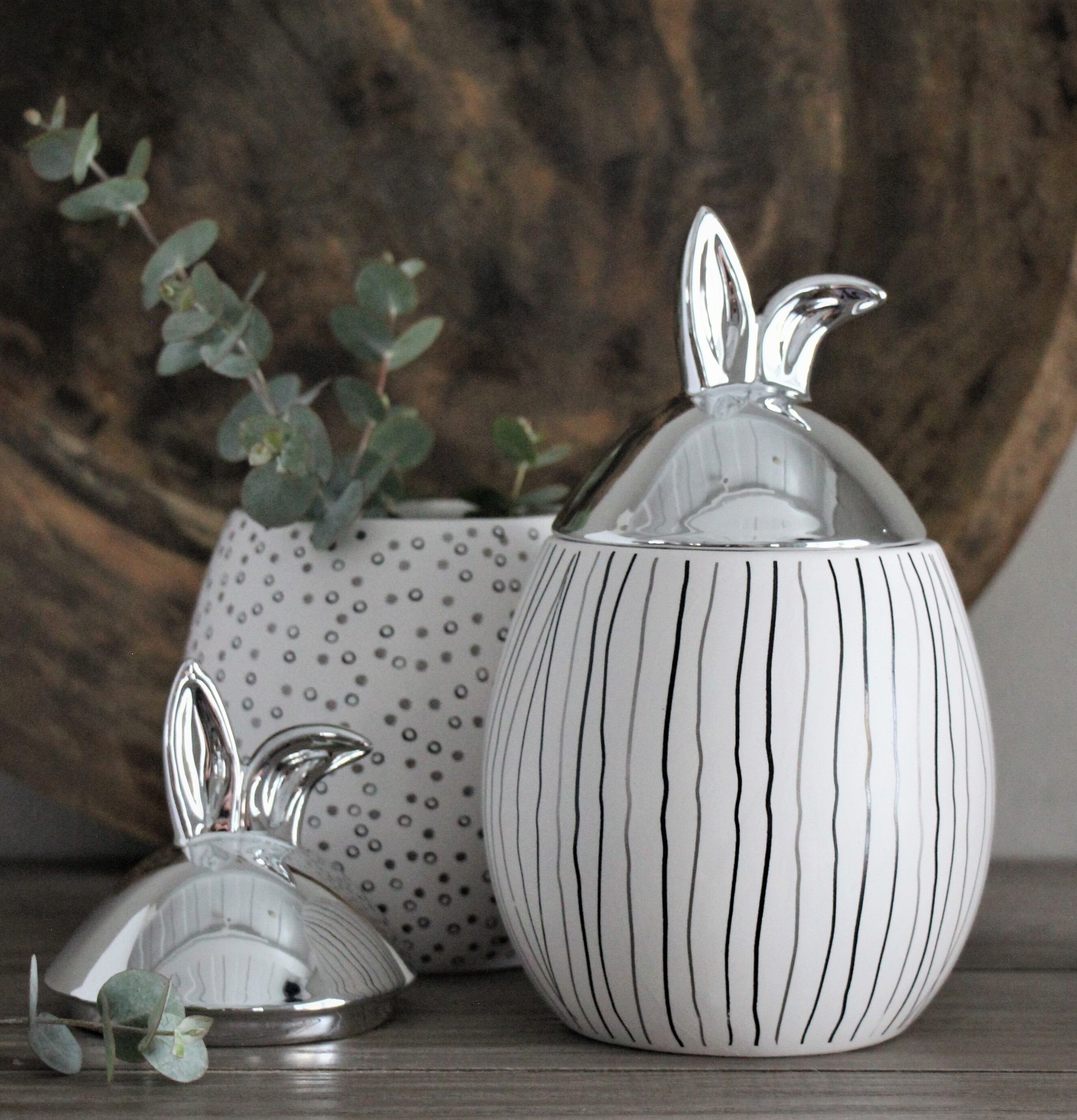 Rabbit Jar Randig Silver L från Majas Cottage på träyta
