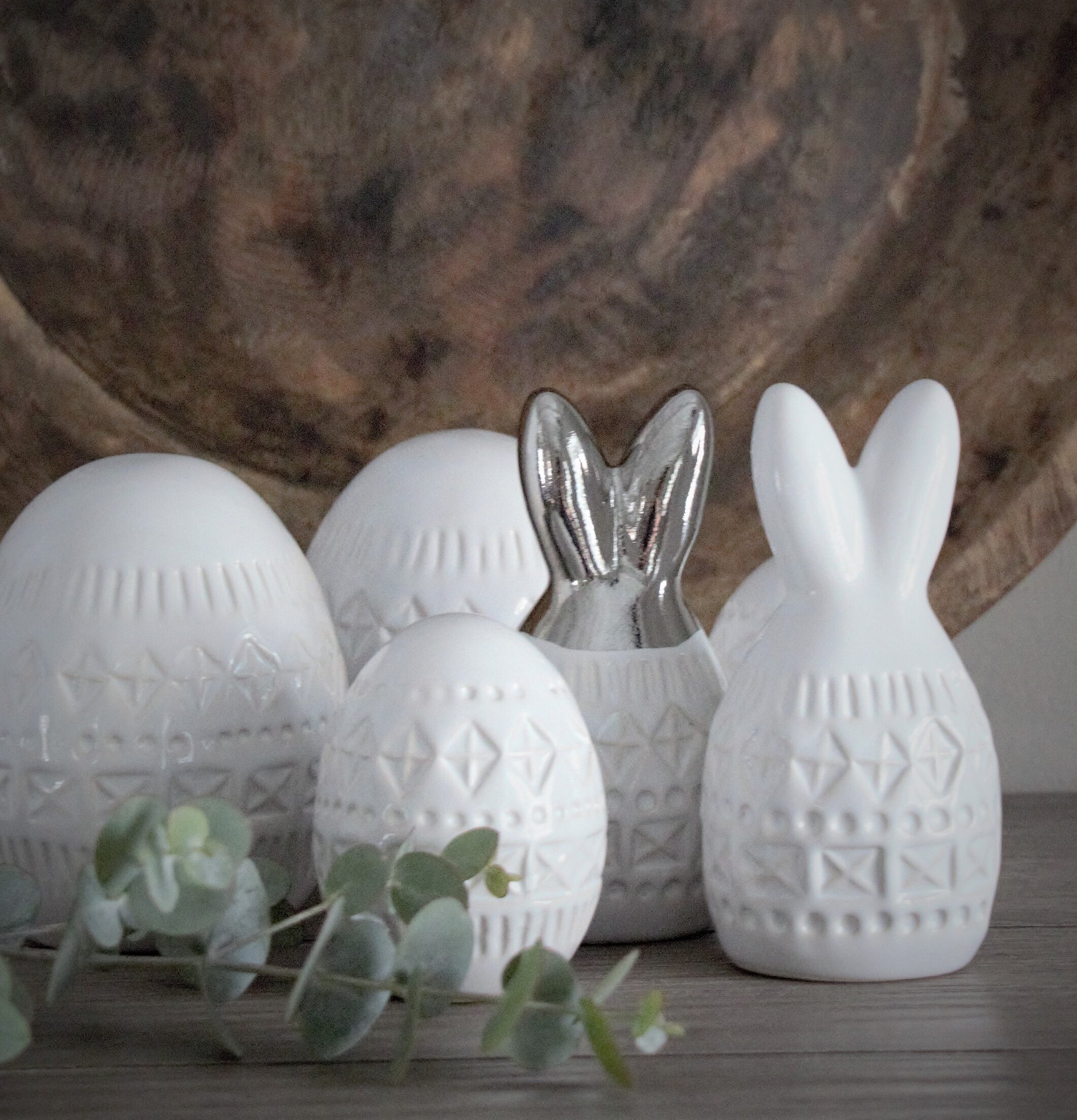Bohemian Decor Rabbit Silver från Majas Cottage på träbord