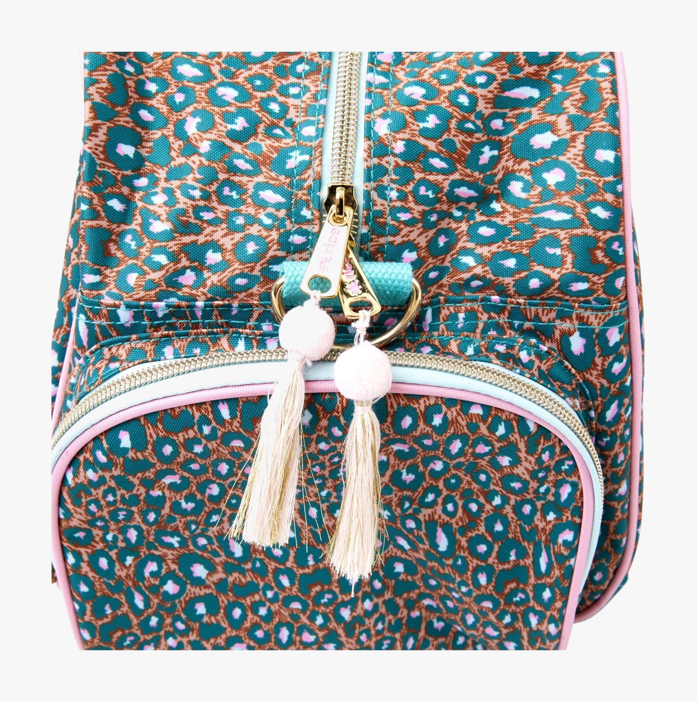 Resväska Leopard Print från Rice med färgstarkt mönster