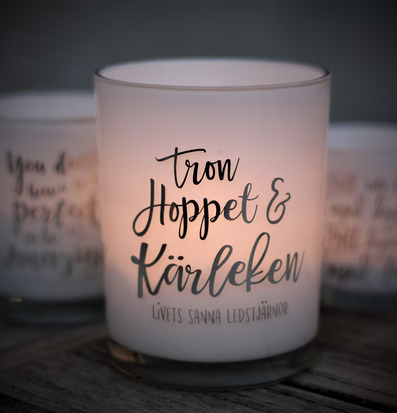 Ljuslykta Tron Hoppet & Kärleken från Majas Cottage