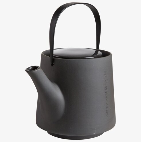 Tekanna Stengods Mörkgrå från Ernst med svart metallhandtag