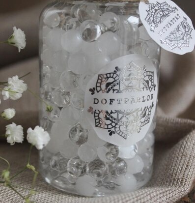 Doftpärlor från Majas Cottage i glasburk med metallock