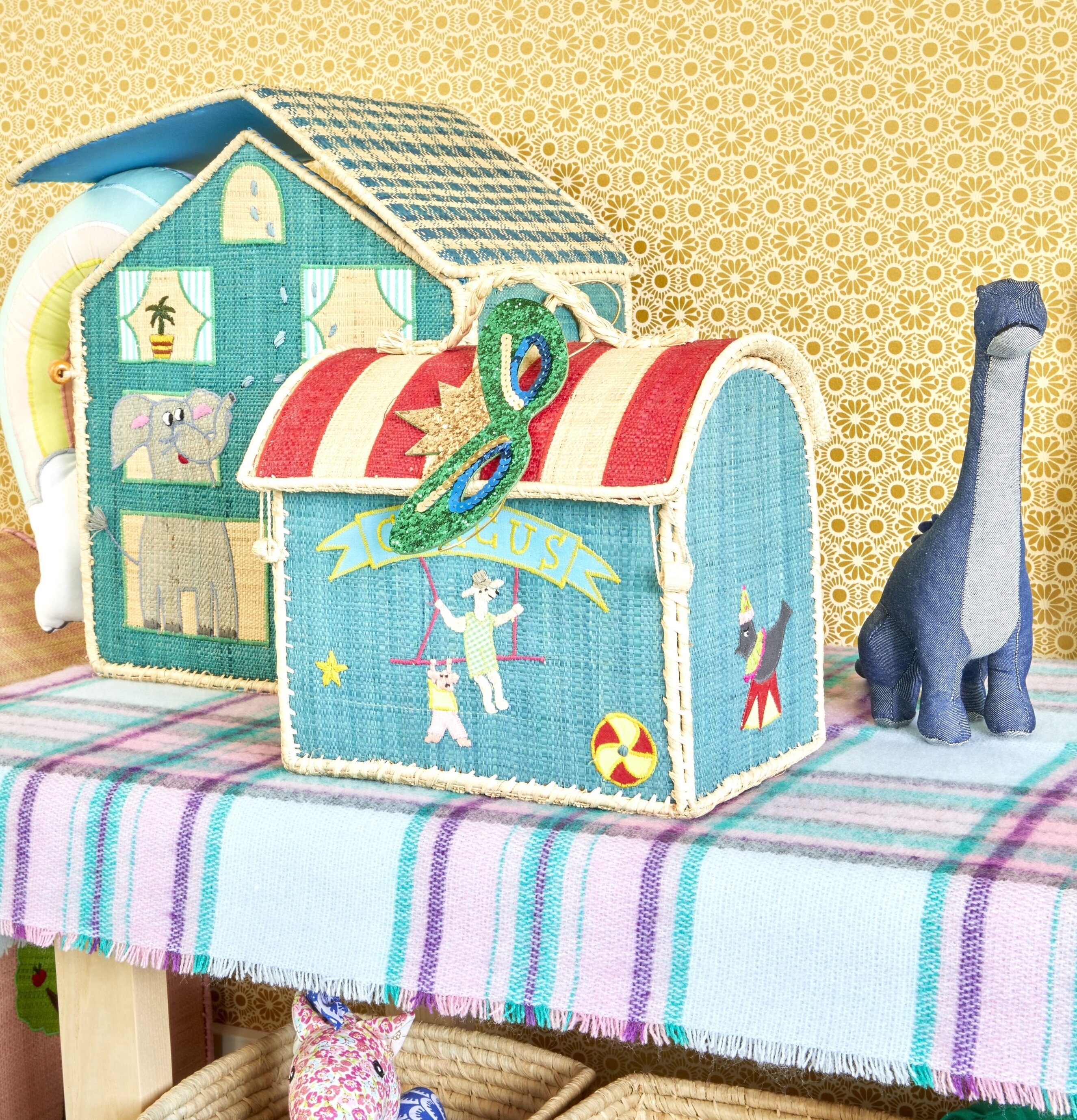 Barnväska Circus Theme från Rice med färgglatt cirkustema