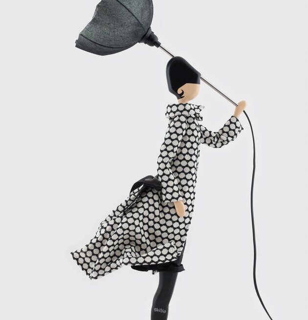 Bordslampa Ermioni från Skitso med konstnärlig design