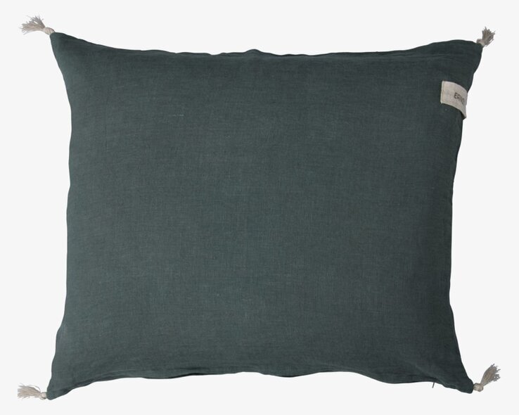Kuddfodral Med Tofsar Linne Grön från Ernst på soffa