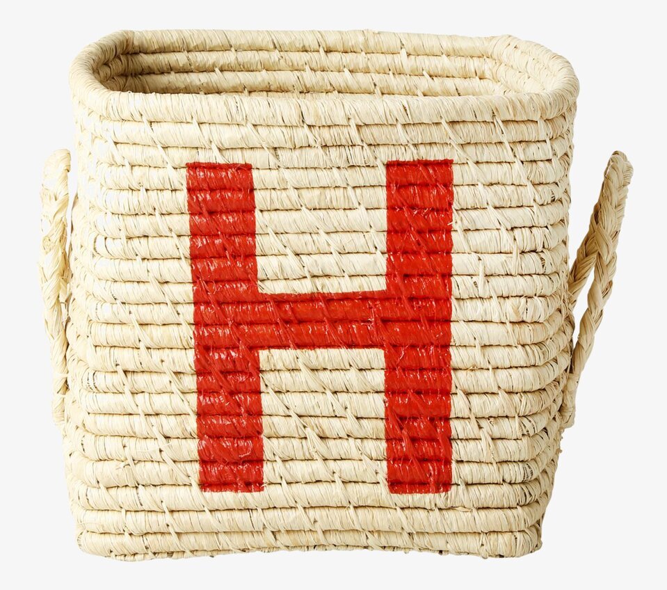 Bokstavskorg Raffia från Rice med rött H, robusta handtag
