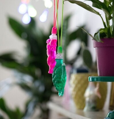 Såpbubblor från Rice: rosa enhörning och grön ananas