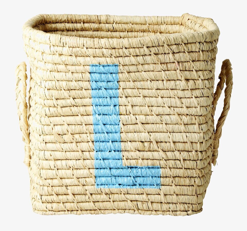 Bokstavskorg Raffia från Rice med bokstaven L i blått