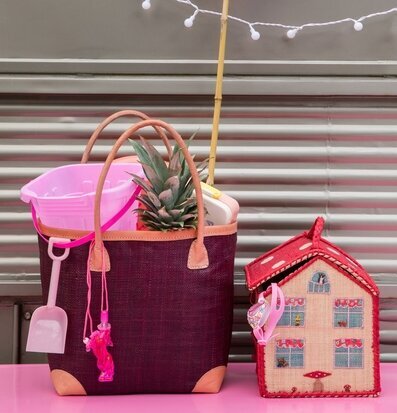 Sandset 2-Delar från Rice med rosa hink och spade i väska