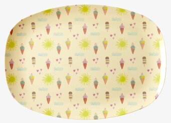 Tallrik Summer Print från Rice med färgglatt sommarmönster