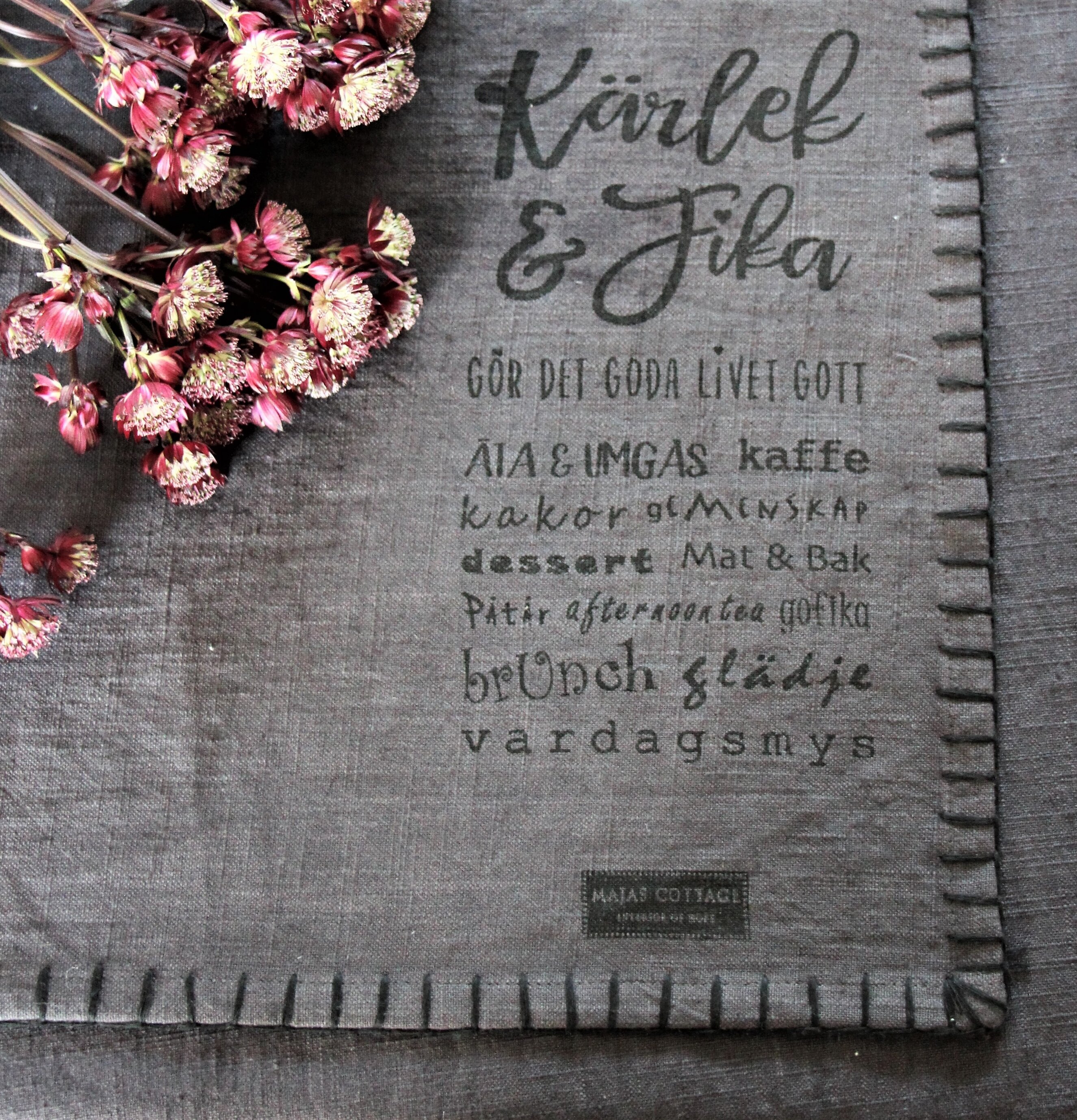 Bordstablett Kärlek & Fika från Majas Cottage med text