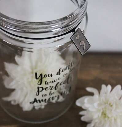 Lykta Amazing från Majas Cottage med inspirerande text