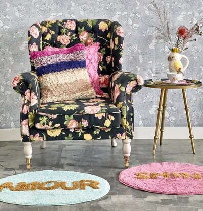 Tuftad Matta - Shine från Rice med livfull rosa basfärg