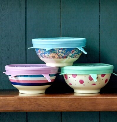 Silikonlock Melaminskål från Rice i färgglada mönster