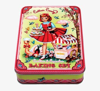 Bakset för barn från Wu & Wu med färgglad retrodesign