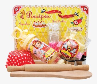 Bakset för barn från Wu & Wu med färgglada bakredskap