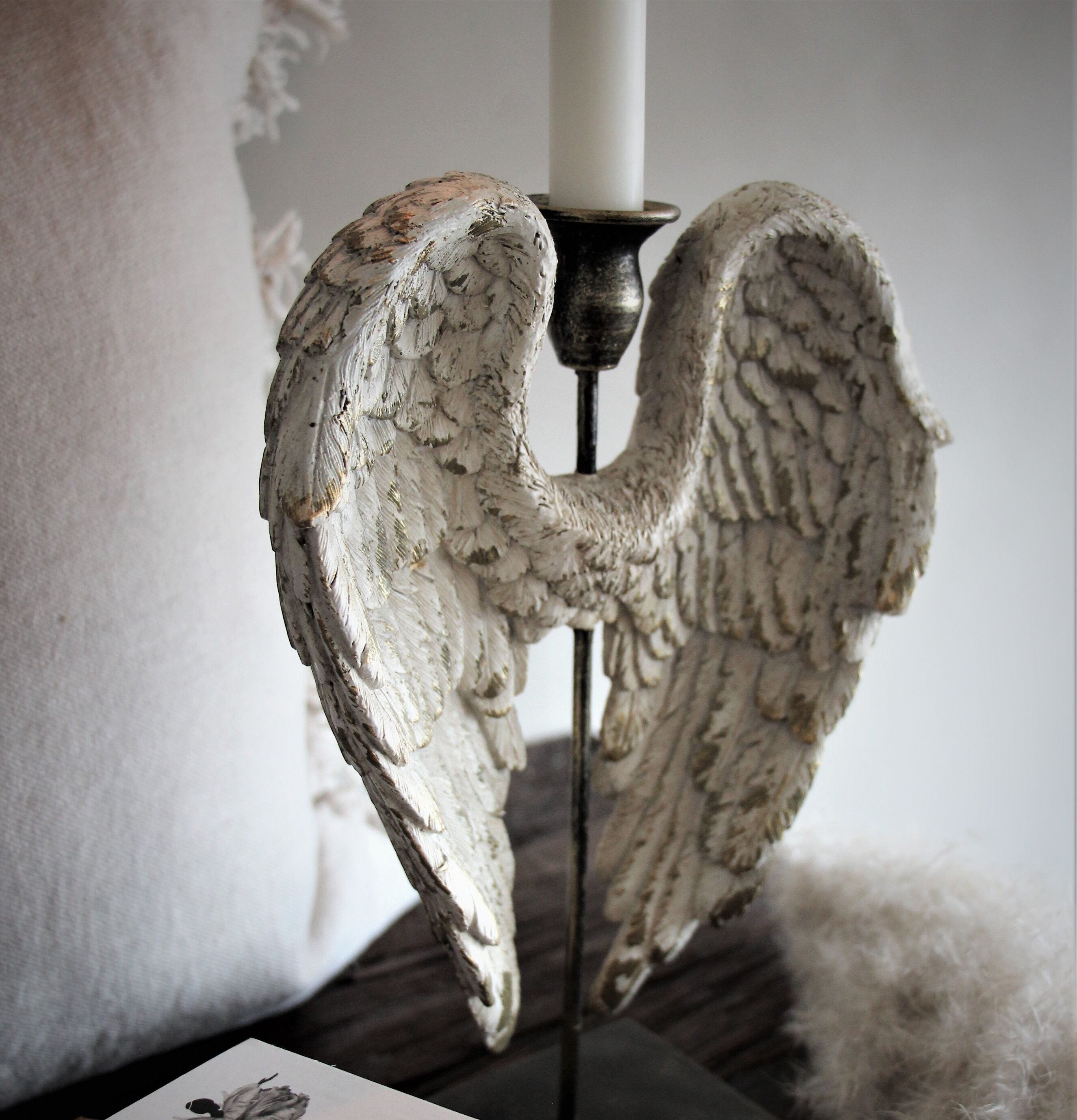 Ljusstake Angelwings Vintage Finish från Majas Cottage