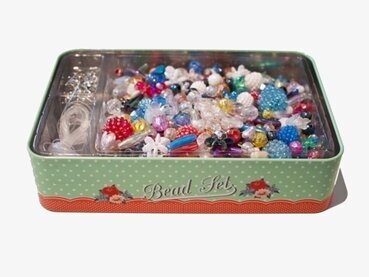 Plåtburk Pärlset från Wu & Wu med färgglada pärlor