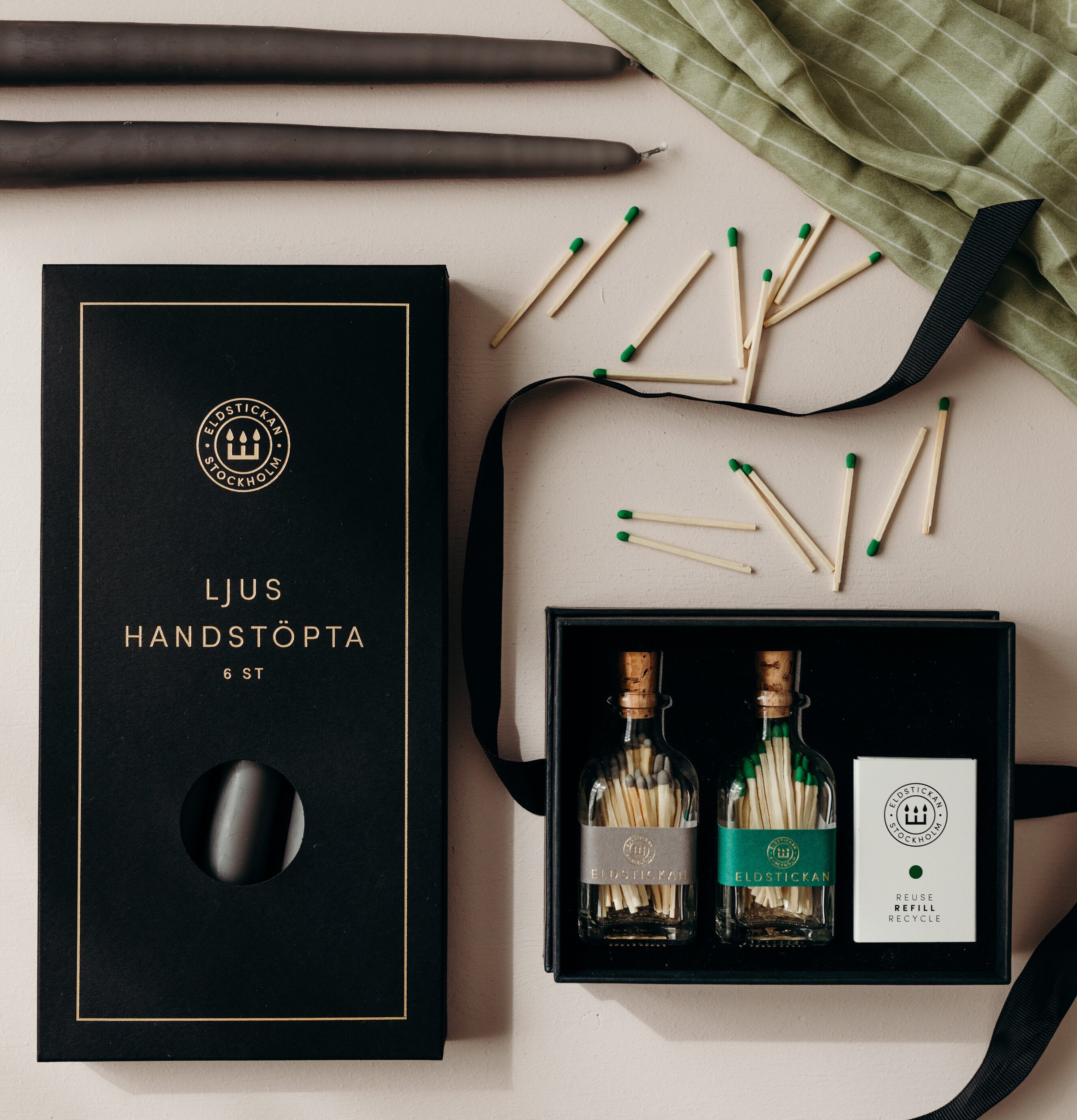 Handstöpta Ljus Grå från Eldstickan med tändstickor