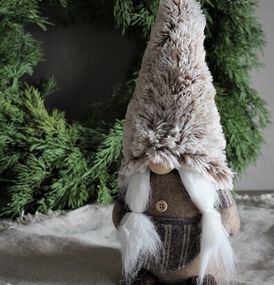 Cozy Santa Noelle från Majas Cottage med beige filtmaterial