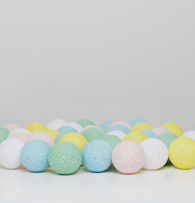 Ljusslinga Fairy Tale 20 Bollar från Iris Lights i pastell