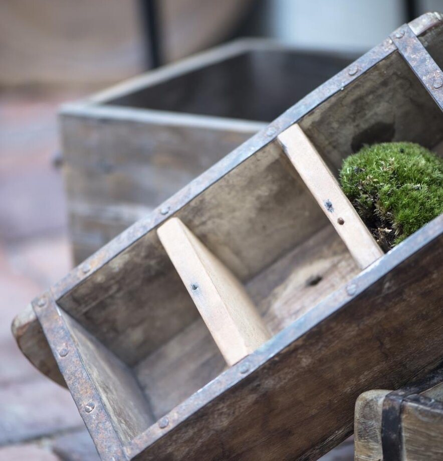 Murstensform 3-Fack från IB Laursen i rustik miljö