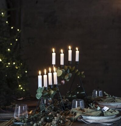 Ljusstake Svart Liten från IB Laursen på rustik borddukning