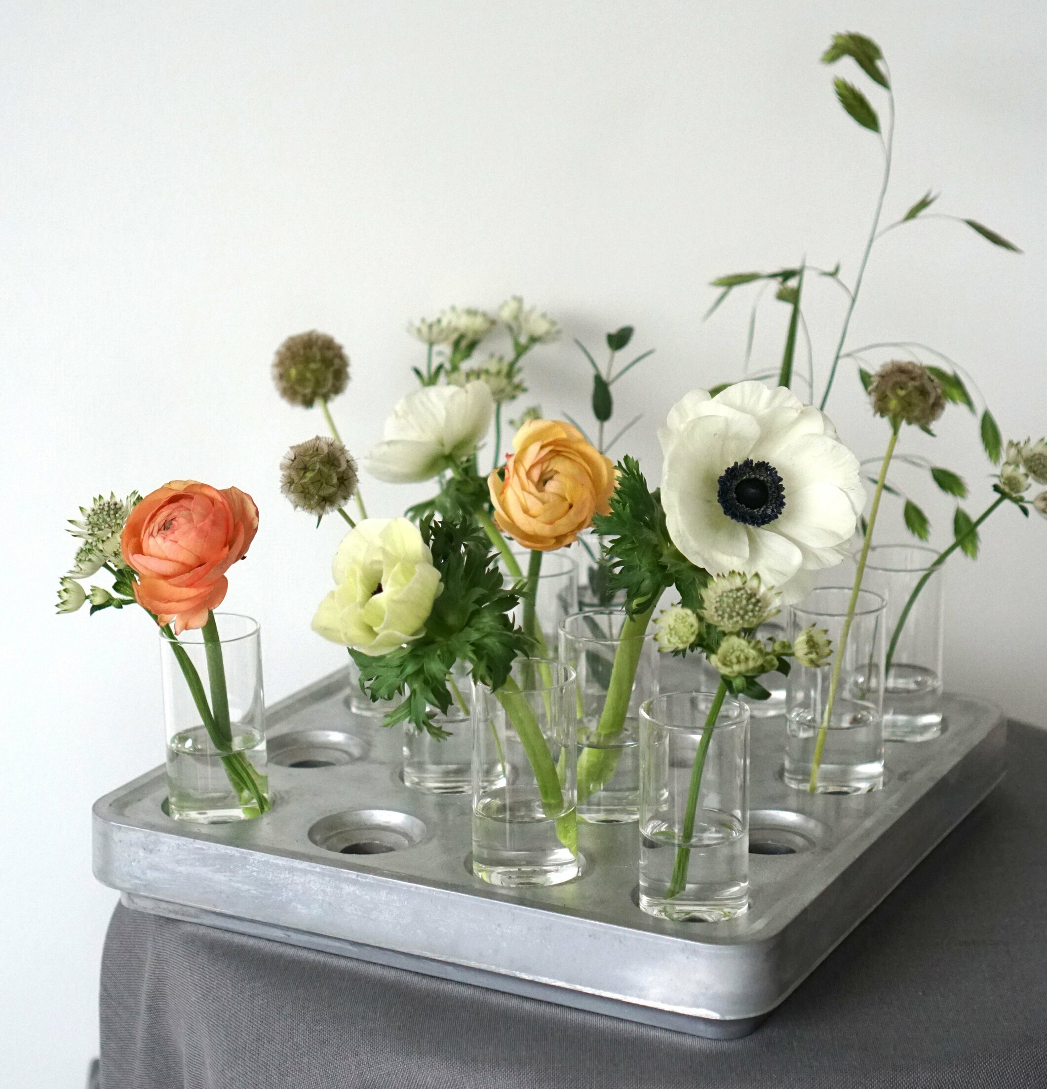 Stumpastaken Mini Vase 4-Pack från Stumpastaken med blommor