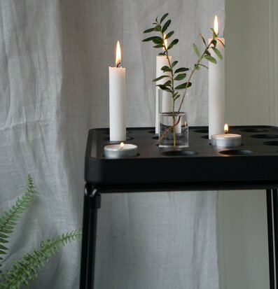 Stumpastaken Mini Vase 4-Pack från Stumpastaken på svart bord