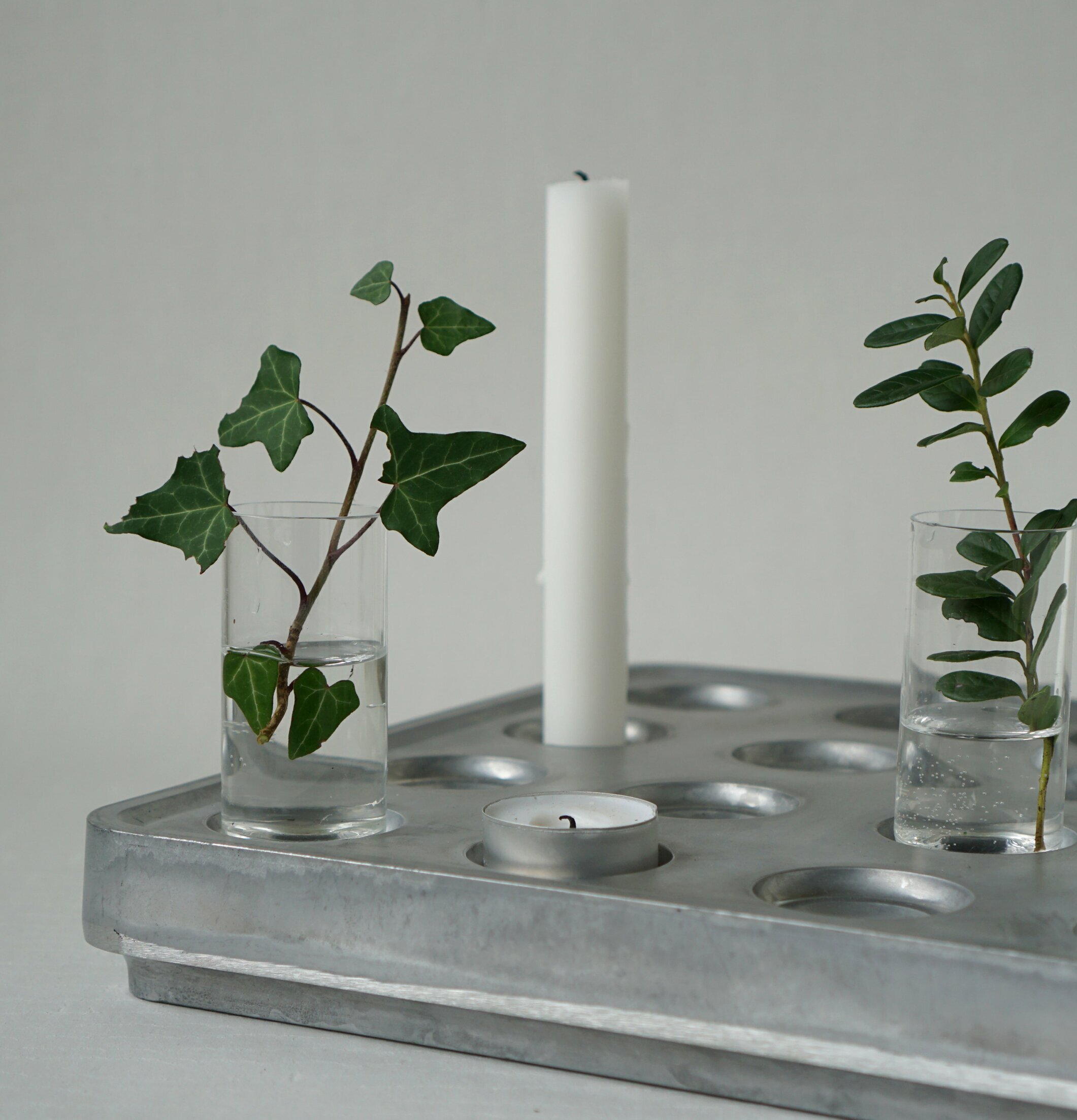 Stumpastaken Mini Vase 4-Pack från Stumpastaken med blommor