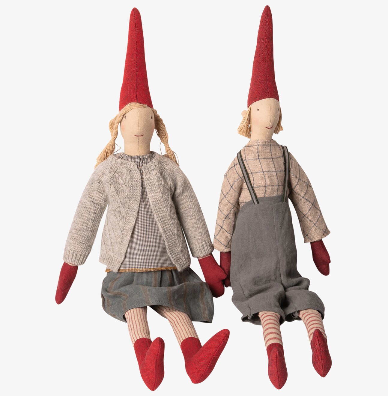 Maxi Pixy Lukas från Maileg i detaljerade nordiska kläder