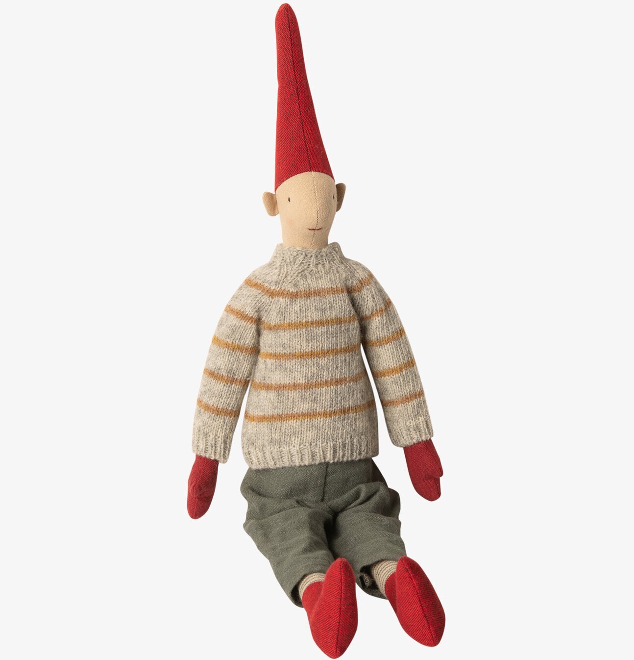 Maileg Medium Pixy Magnus med röd mössa och stickad tröja