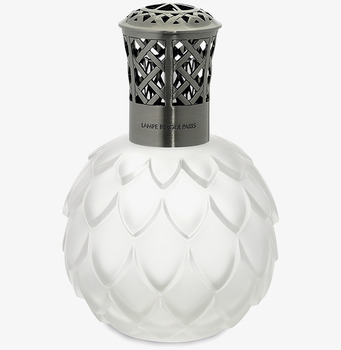 Doftlampa Artichoke White från Maison Berger Paris i vitt glas