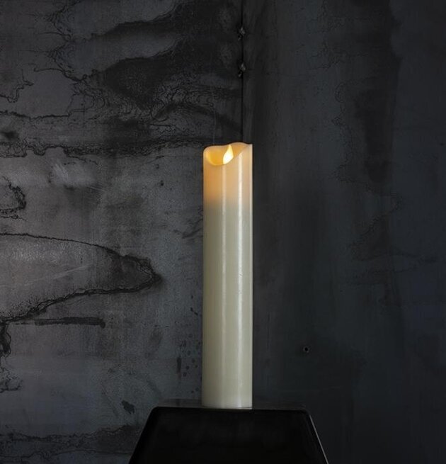 Blockljus LED Timer från Multi Agentur på svart piedestal