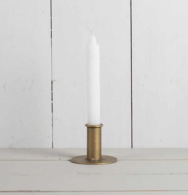 Ljusstake Stumpen Mellan från Multi Agentur i borstad mässing